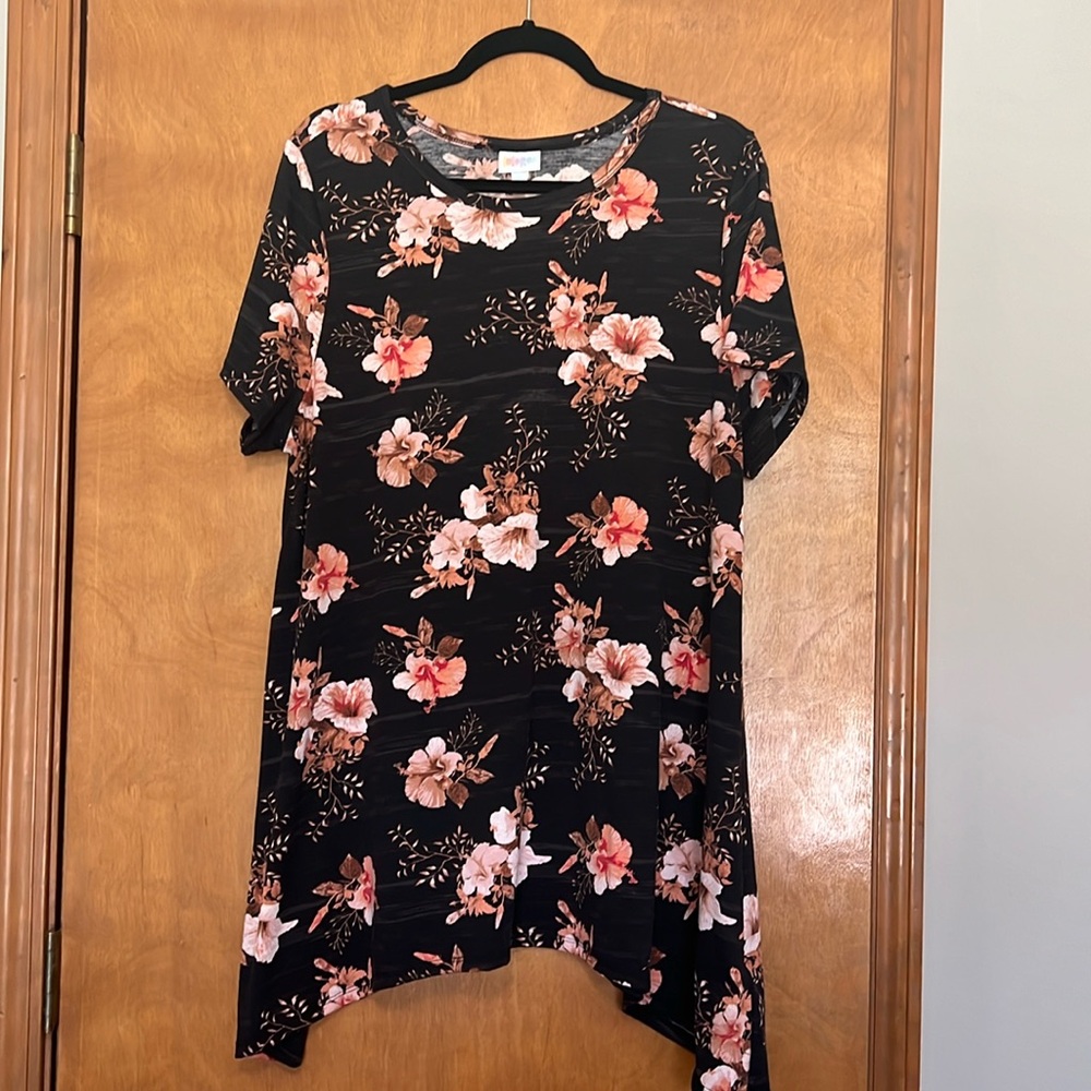 LulaRoe Melissa top 2XL